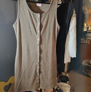 Sleeveless bodycon button front dress